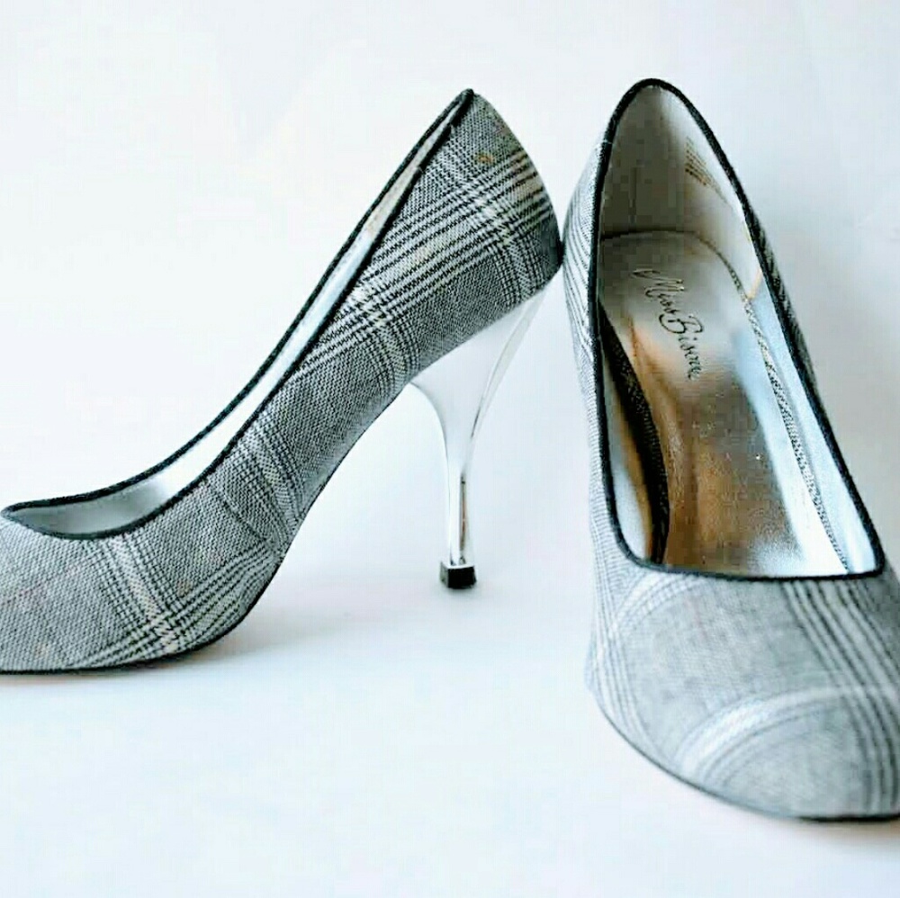 Miss Bisou plaid classic pump, sz  9